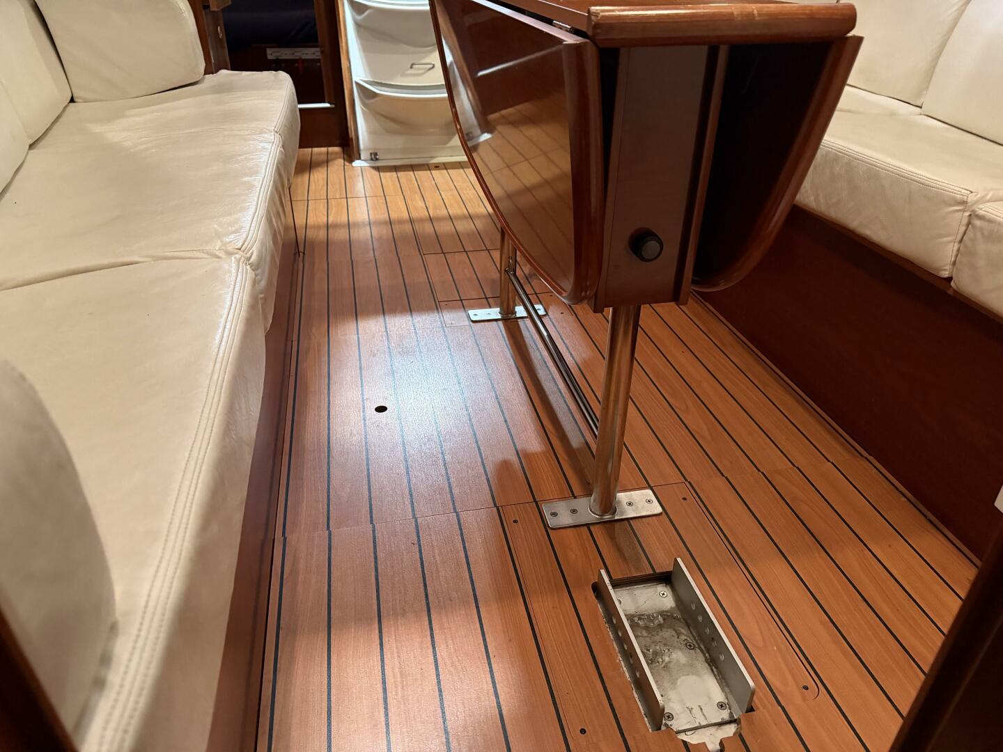 36ft Beneteau Yacht For Sale