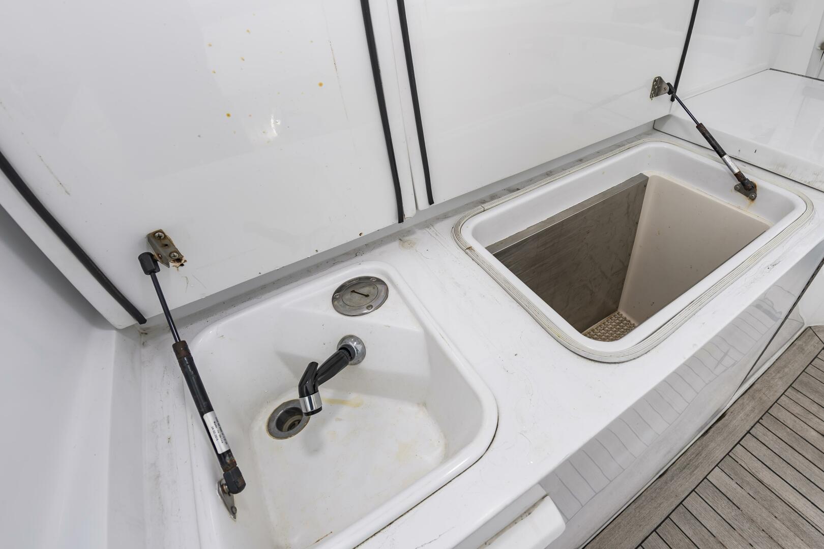 Liberty Risk 52ft Ocean Yachts Yacht For Sale