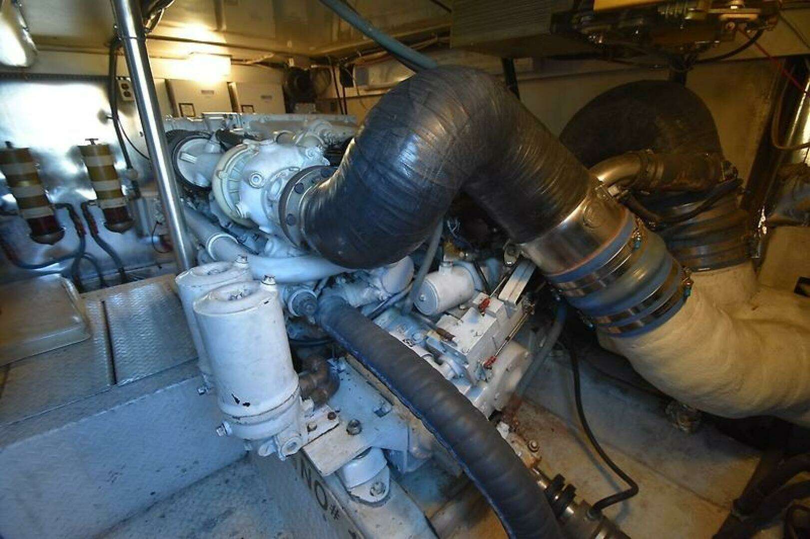 Ocean Yachts 52 SUPER SPORT Yacht For Sale