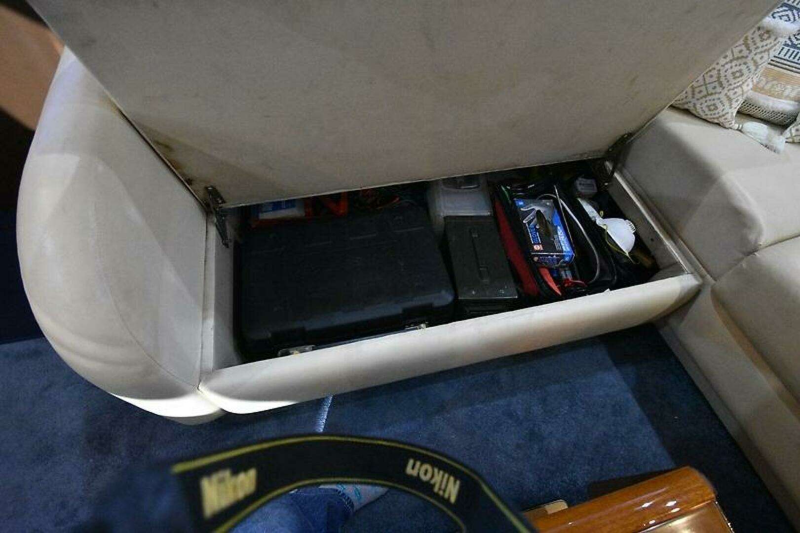 Ocean Yachts 52 SUPER SPORT Yacht For Sale