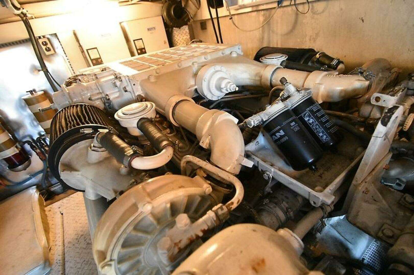 Ocean Yachts 52 SUPER SPORT Yacht For Sale