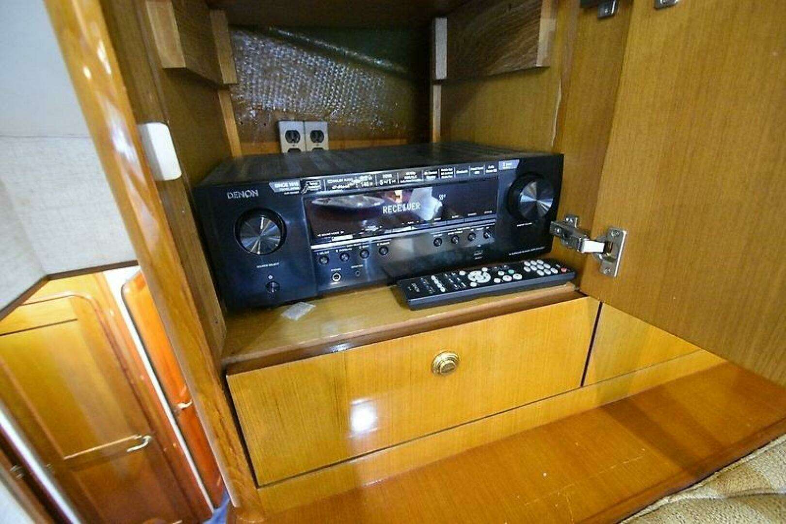 Ocean Yachts 52 SUPER SPORT Yacht For Sale