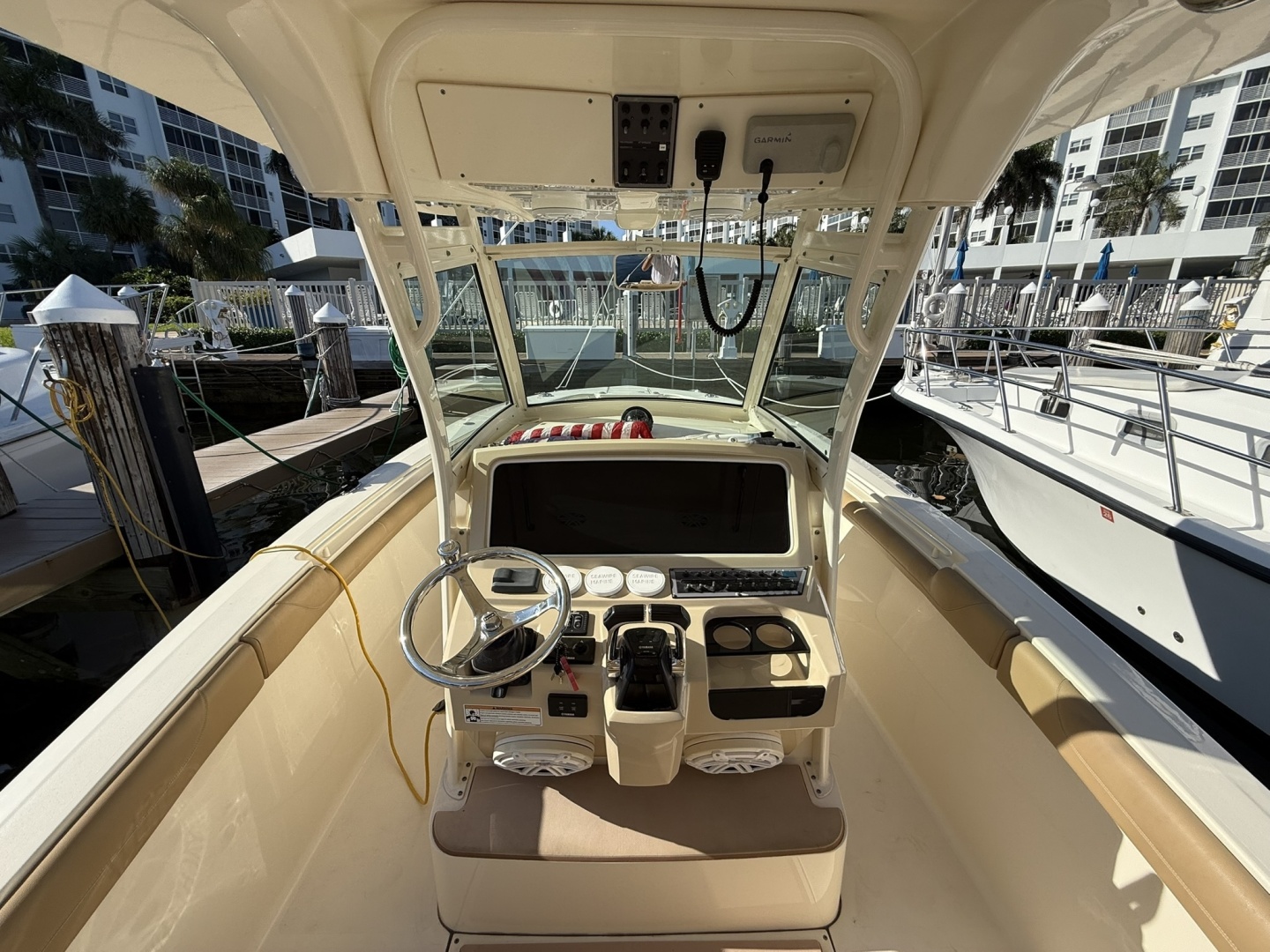 2017 Scout 275LXF