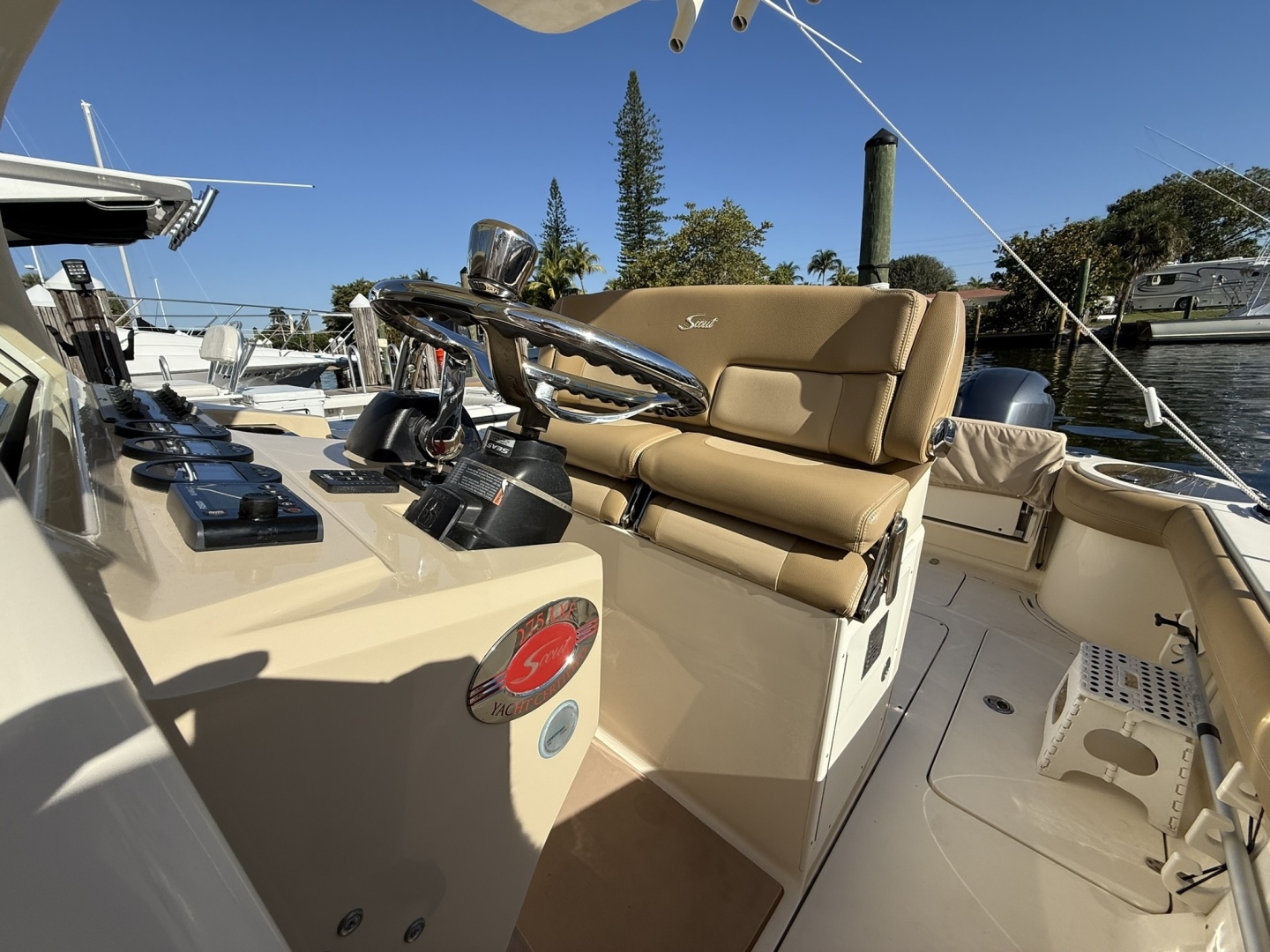 2017 Scout 275LXF
