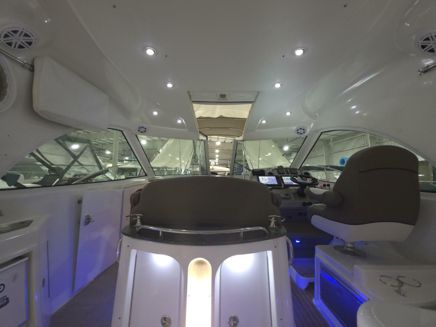 39ft Cruisers Yachts Yacht For Sale