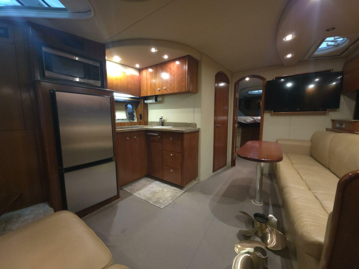 39ft Cruisers Yachts Yacht For Sale