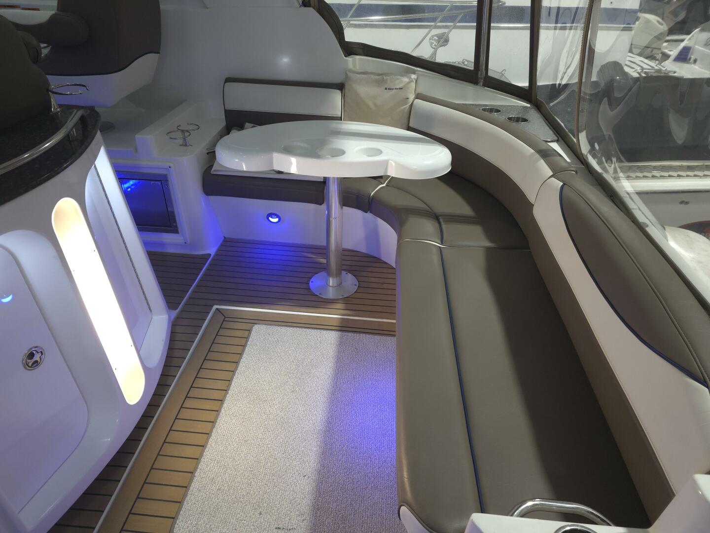 39ft Cruisers Yachts Yacht For Sale