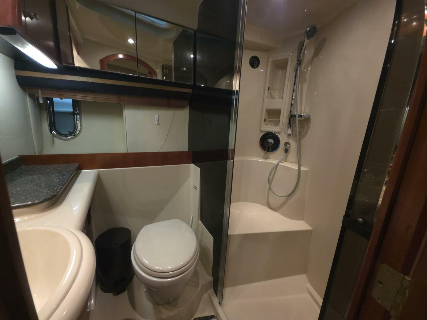 39ft Cruisers Yachts Yacht For Sale