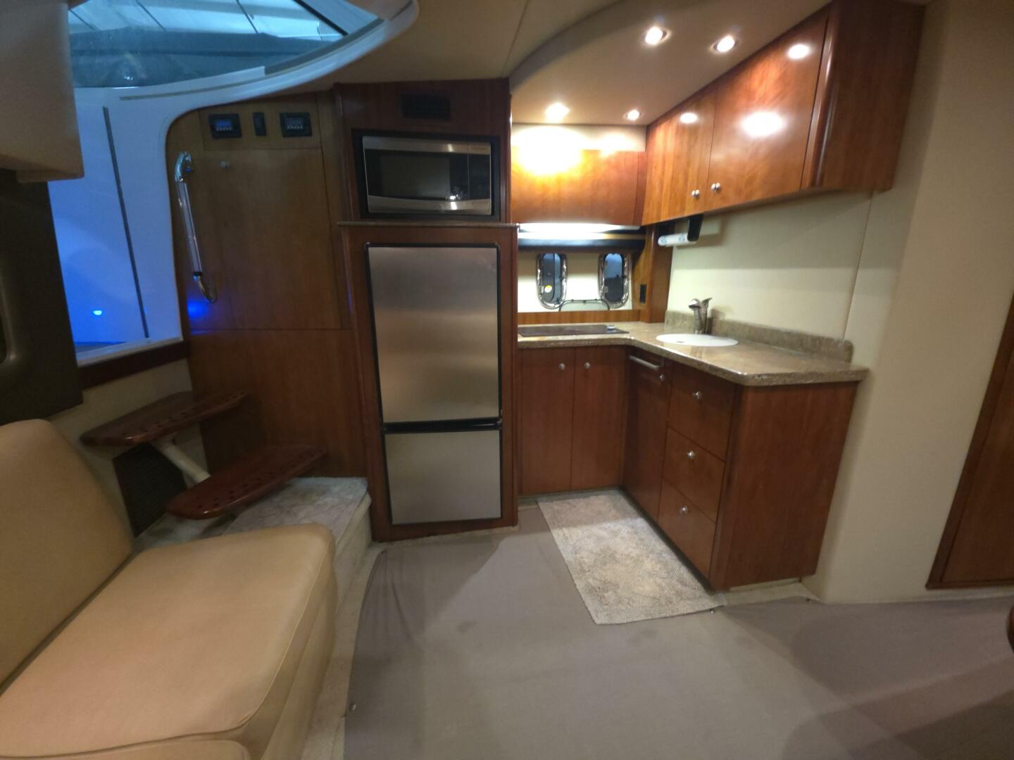 39ft Cruisers Yachts Yacht For Sale