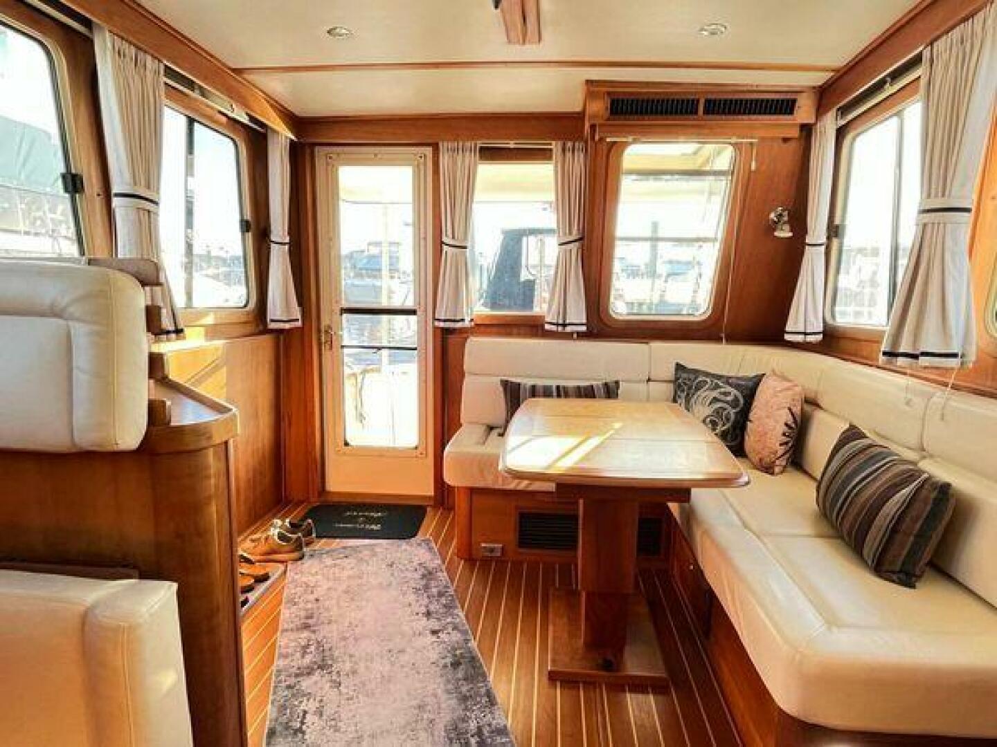 Glass Machine 36ft Sabreline Yacht For Sale