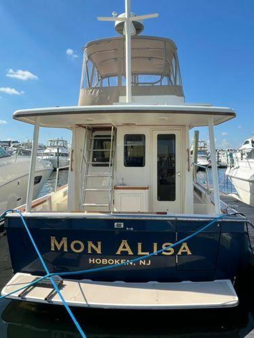 Glass Machine 36ft Sabreline Yacht For Sale