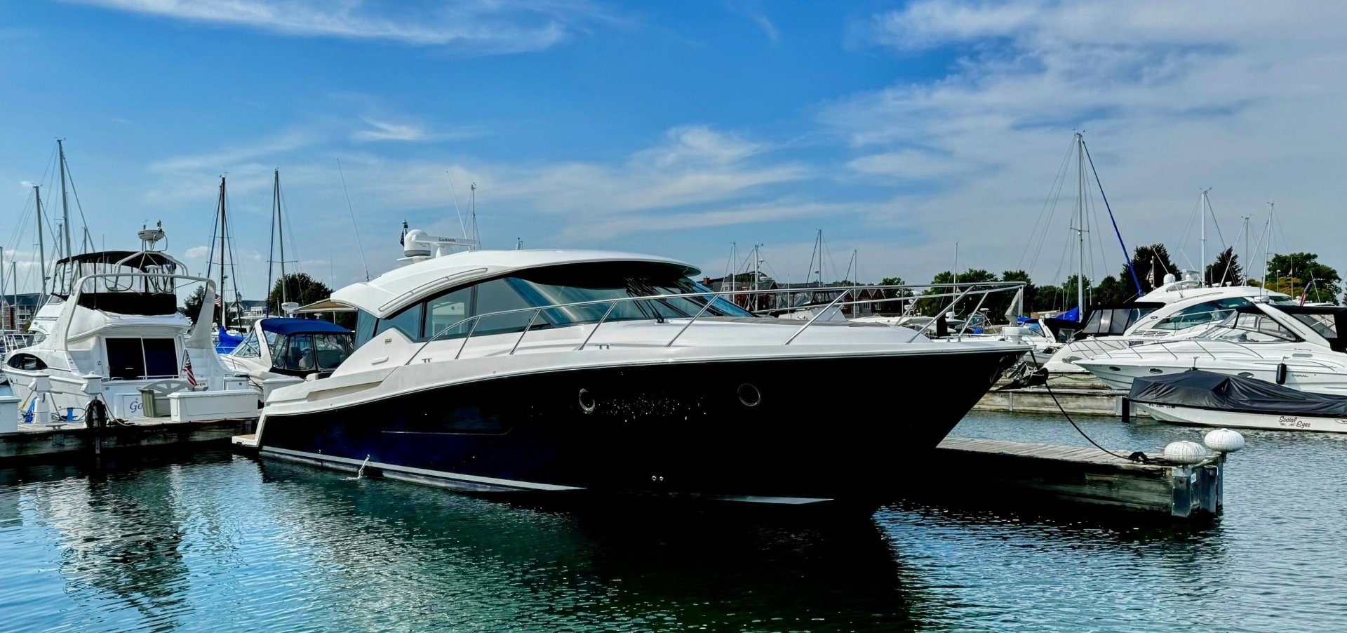 Tiara Yachts 50 Coupe Yacht For Sale