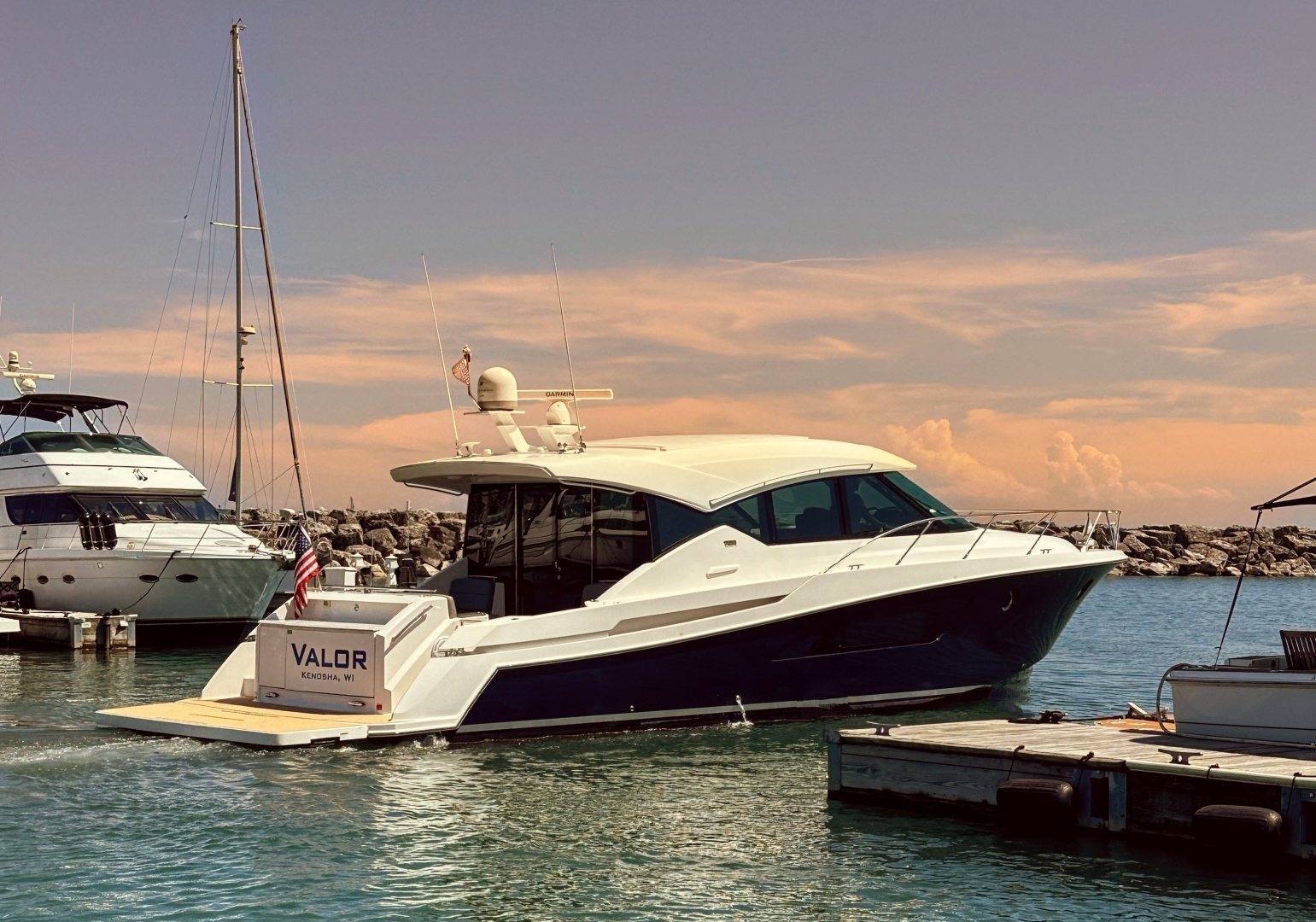 Tiara Yachts 50 Coupe Yacht For Sale