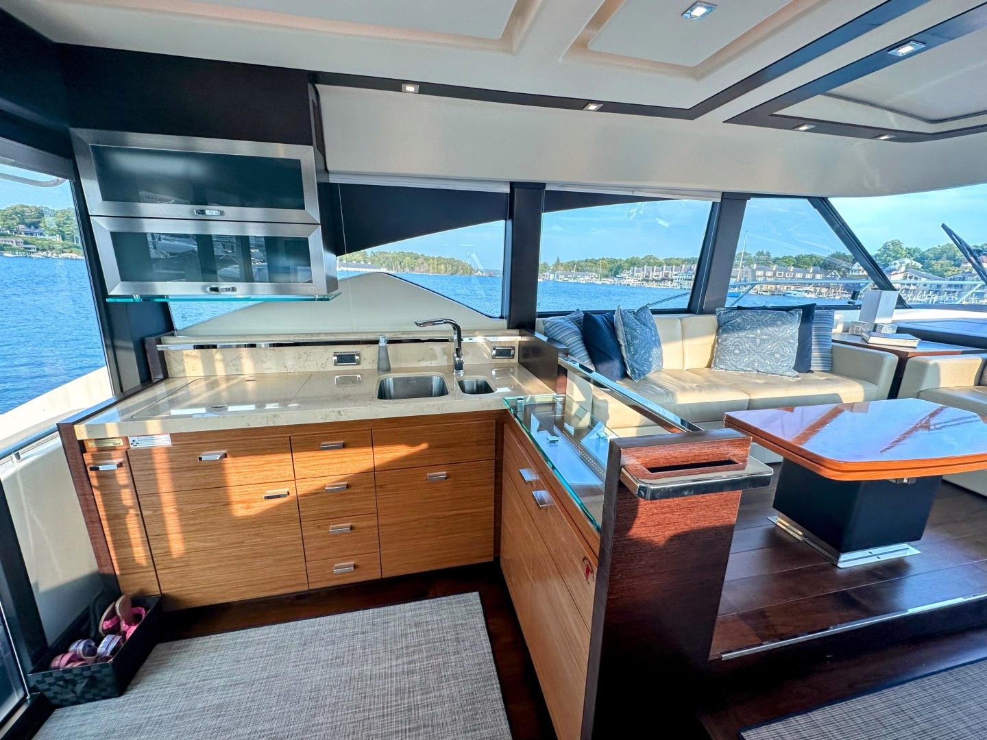 Tiara Yachts 50 Coupe Yacht For Sale
