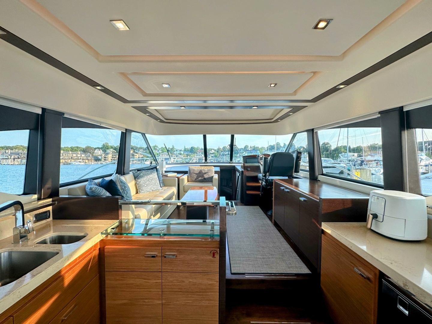 Tiara Yachts 50 Coupe Yacht For Sale
