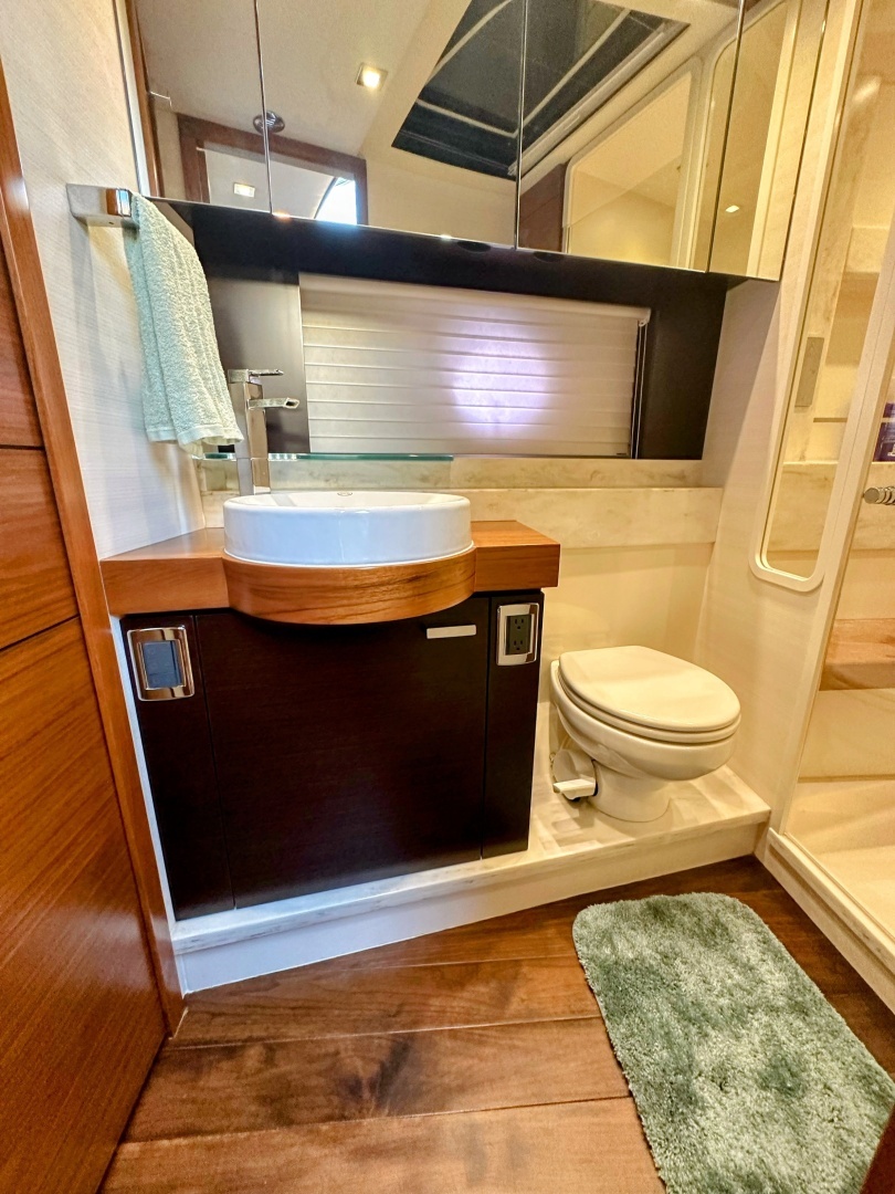 Tiara Yachts 50 Coupe Yacht For Sale