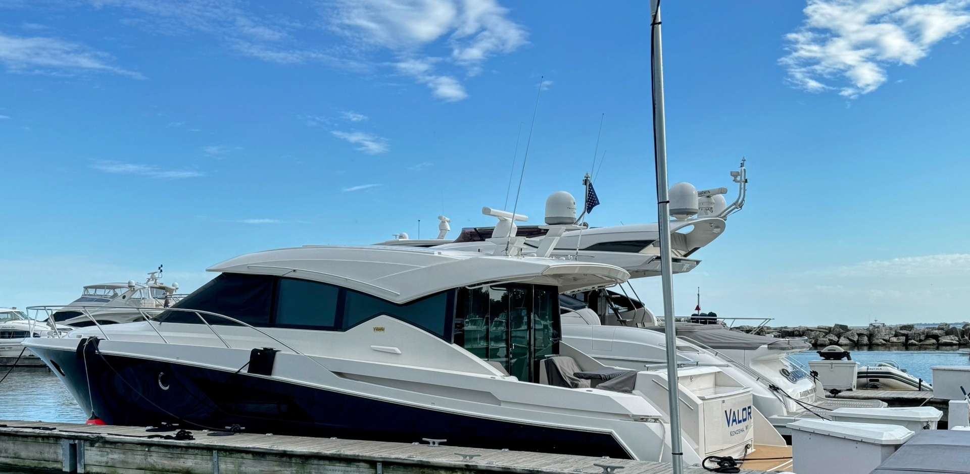Tiara Yachts 50 Coupe Yacht For Sale