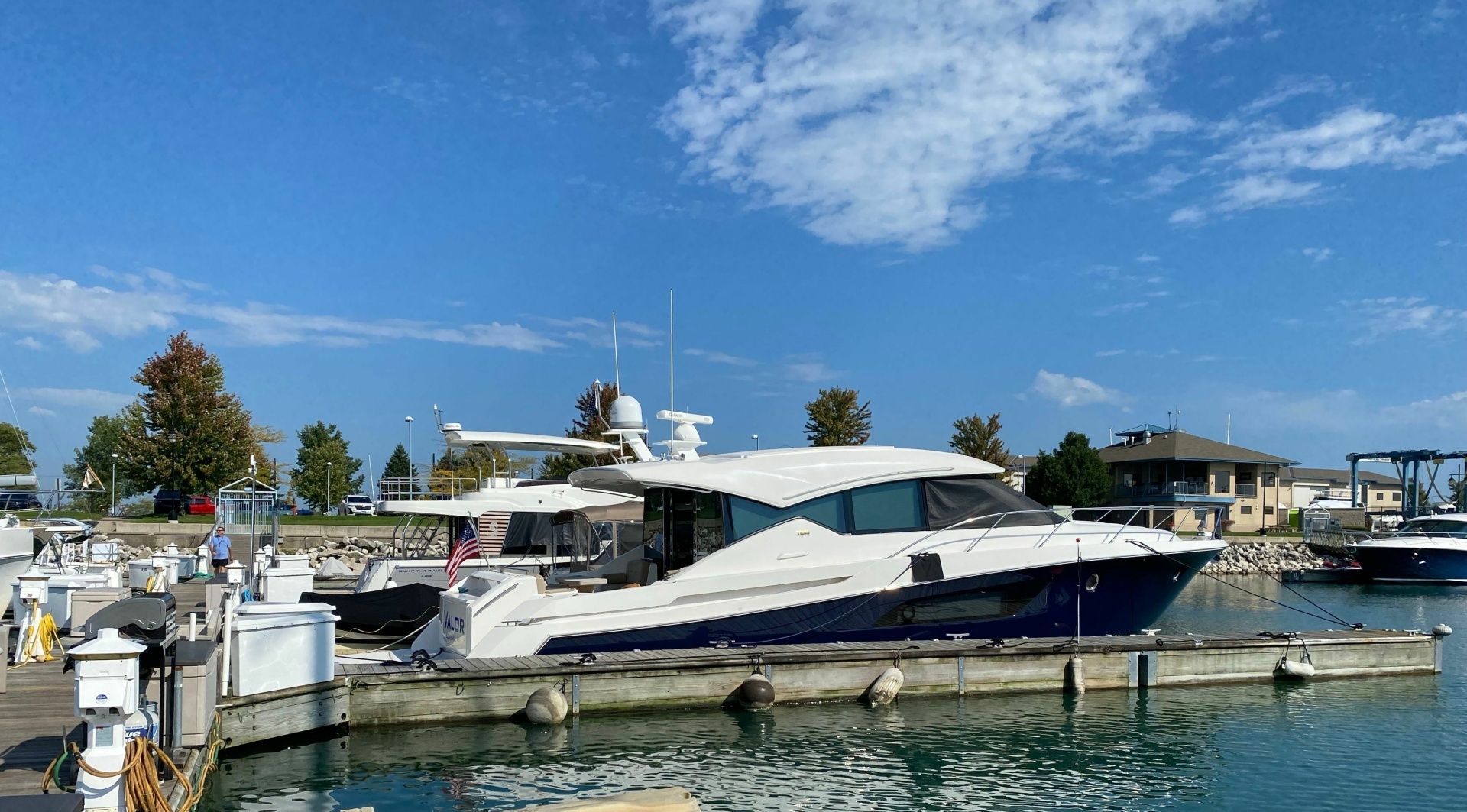 Tiara Yachts 50 Coupe Yacht For Sale