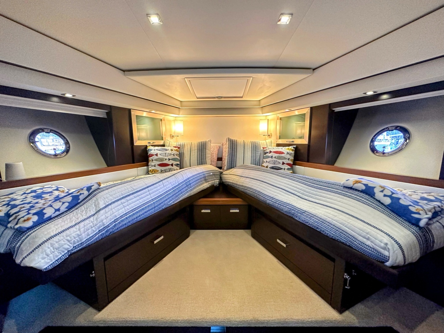 Tiara Yachts 50 Coupe Yacht For Sale