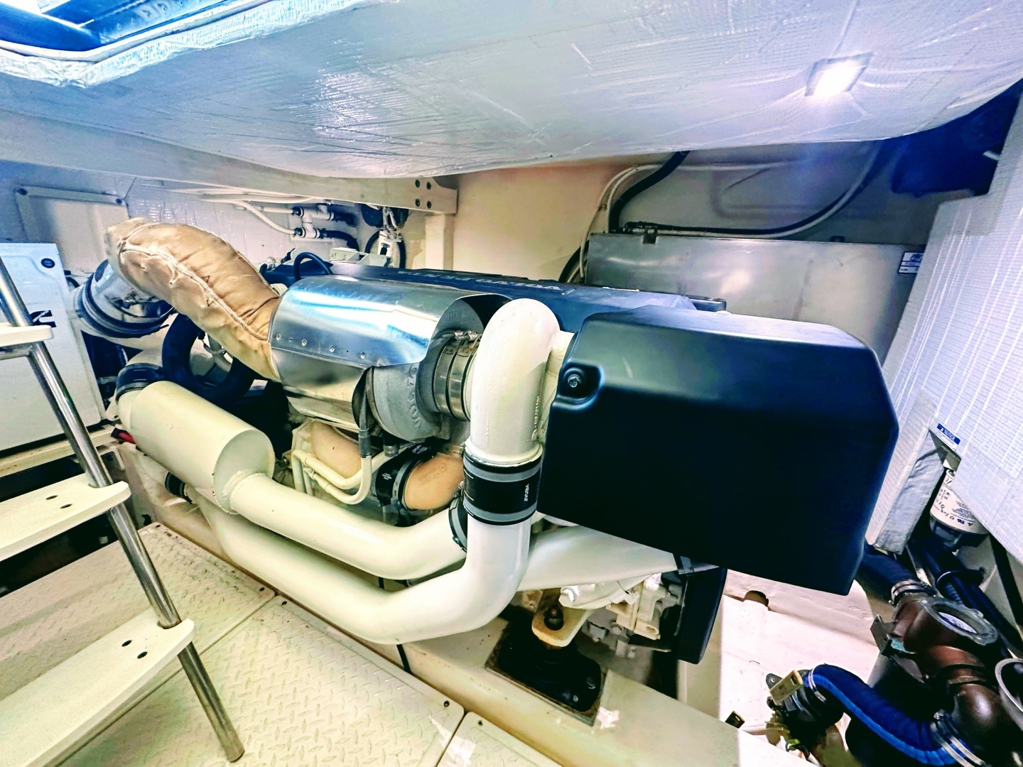 Tiara Yachts 50 Coupe Yacht For Sale