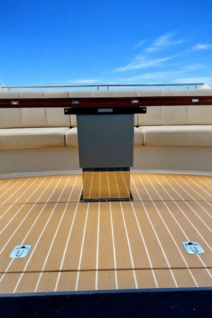 Tiara Yachts 50 Coupe Yacht For Sale