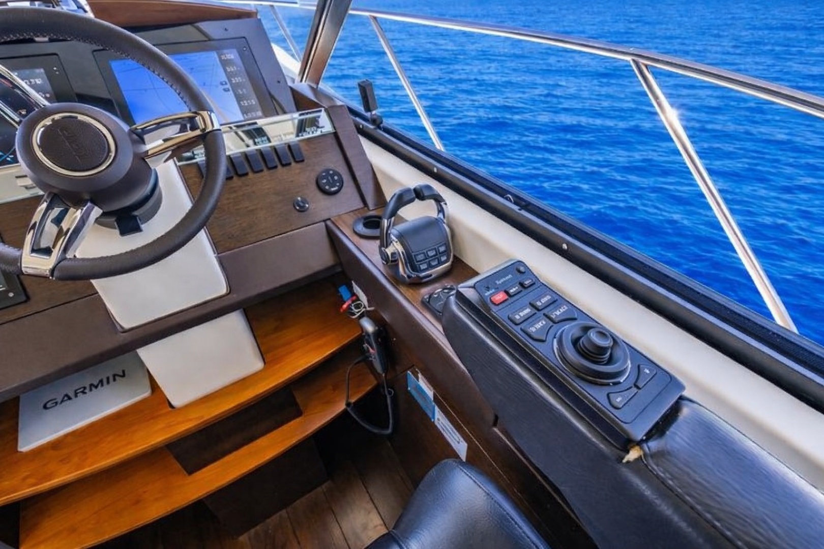Tiara Yachts 50 Coupe Yacht For Sale
