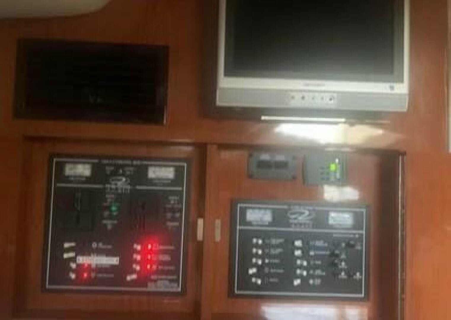 30ft Regal Yacht For Sale