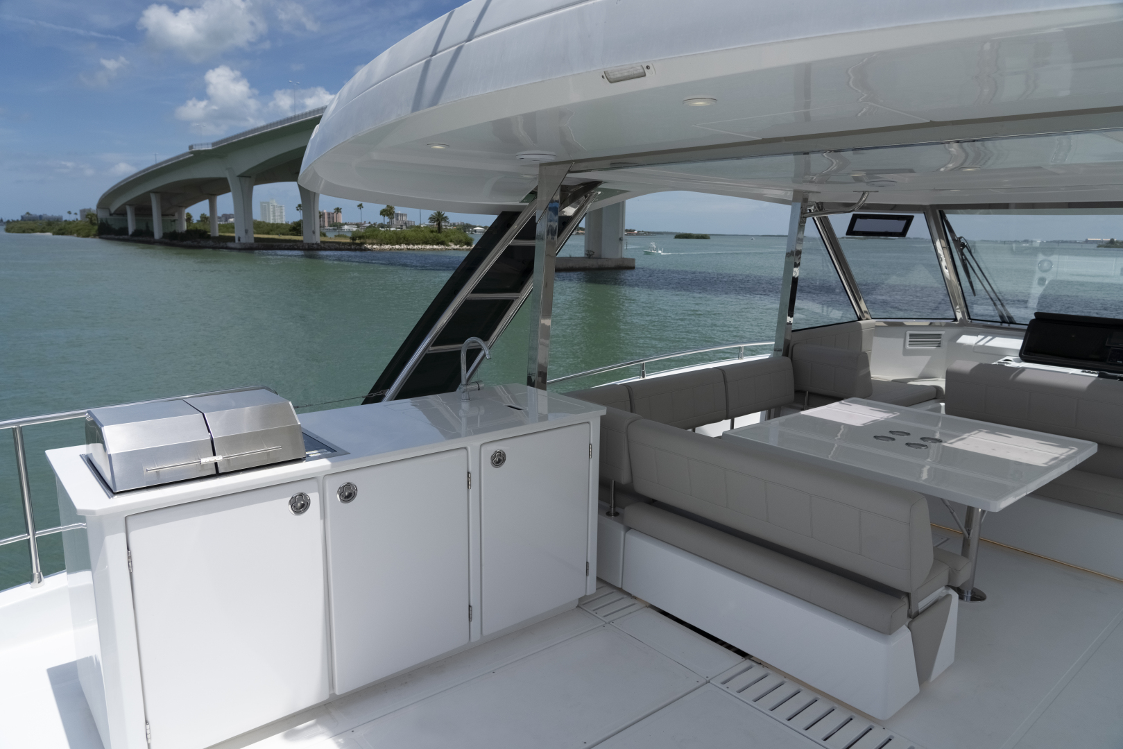 2024 Aquila 54 Yacht