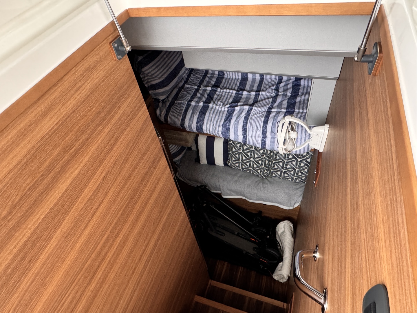 54ft Aquila Yacht For Sale