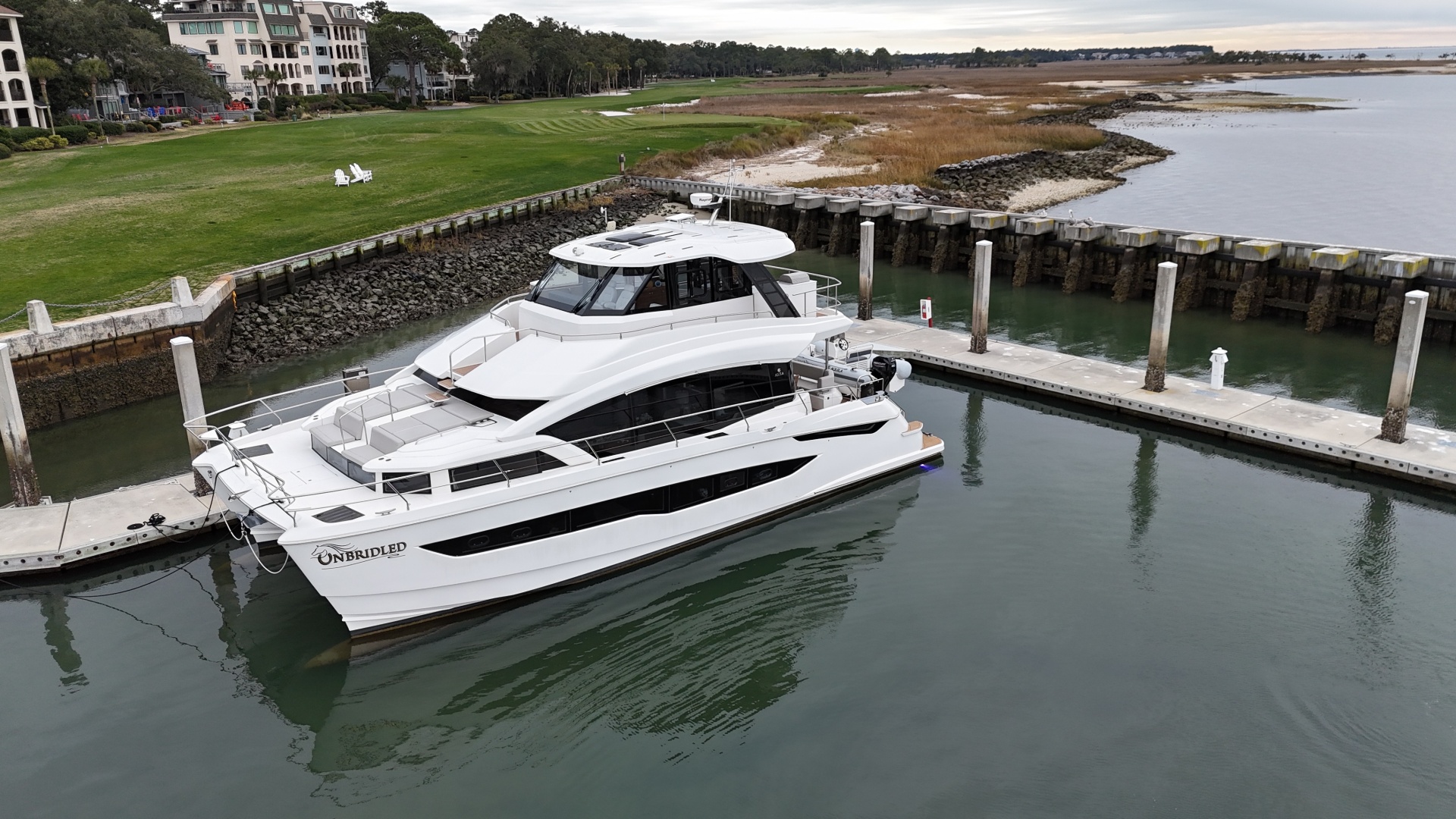 54ft Aquila Yacht For Sale