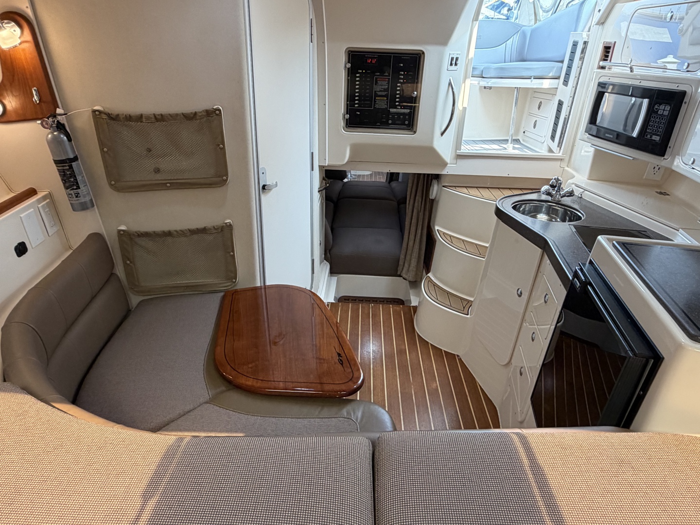 2004 Grady White Express 330 33ft Grady White Yacht For Sale