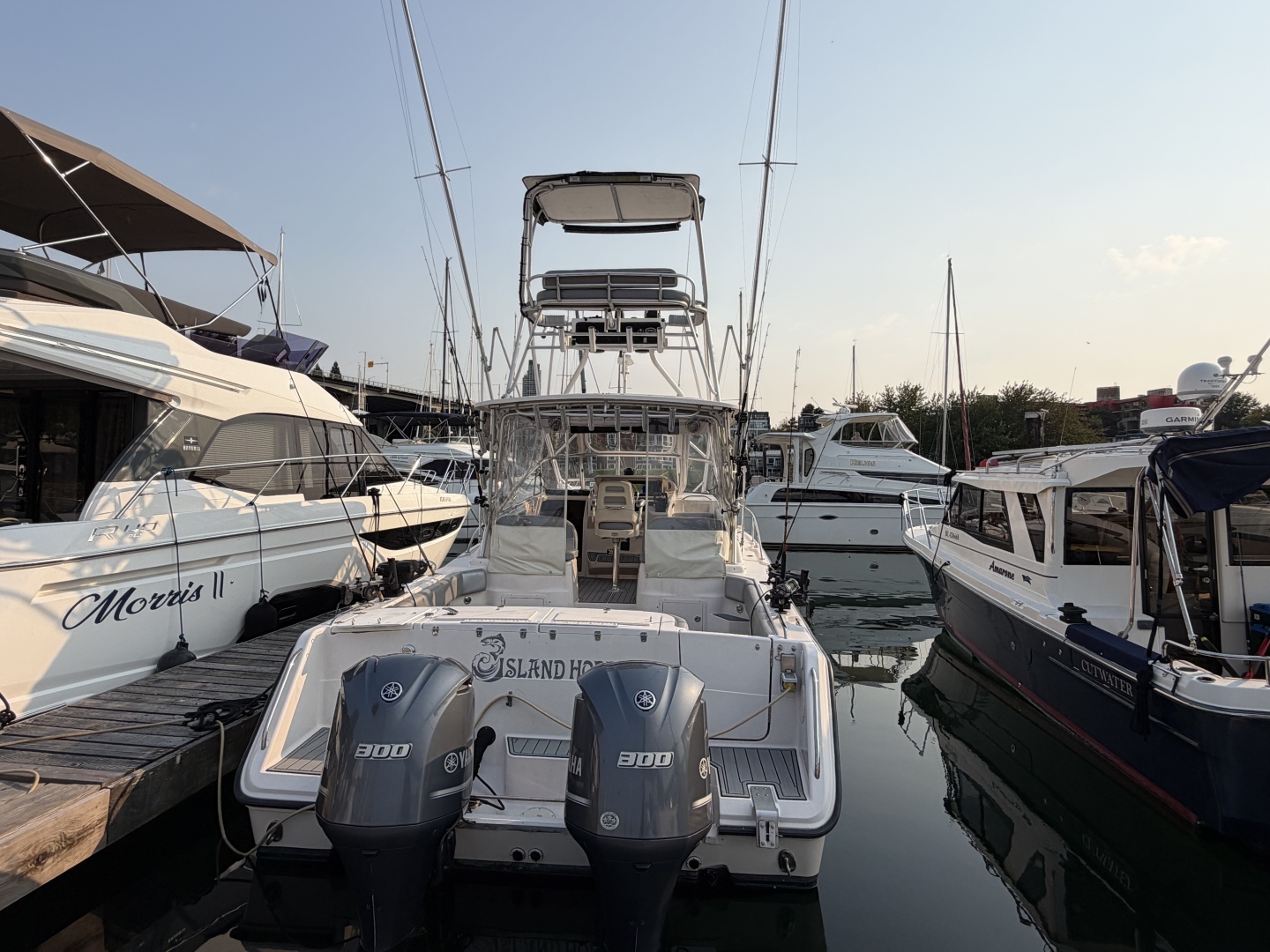 2004 Grady White Express 330 33ft Grady White Yacht For Sale