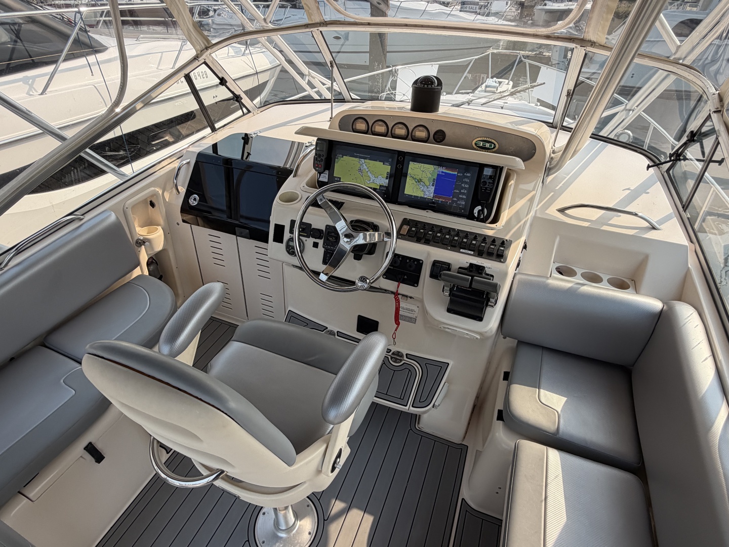 2004 Grady White Express 330 33ft Grady White Yacht For Sale