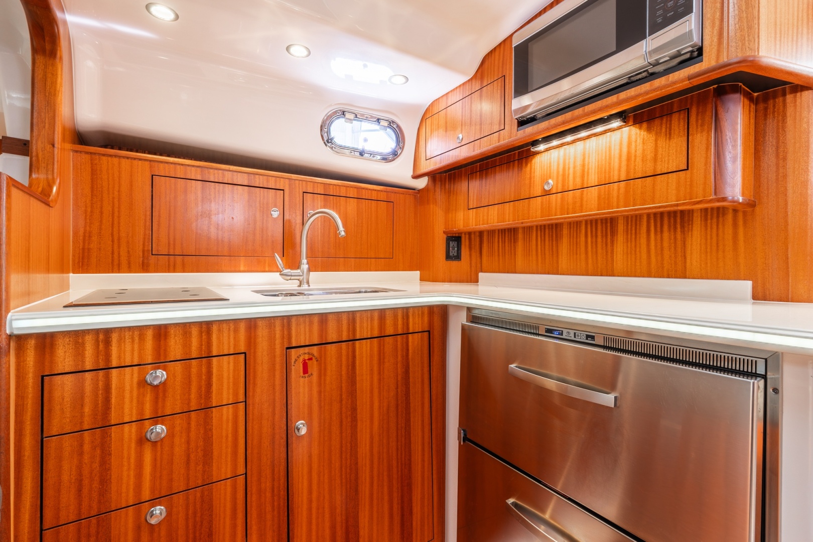 38ft Pursuit Yacht For Sale 38ft Pursuit Yacht For Sale