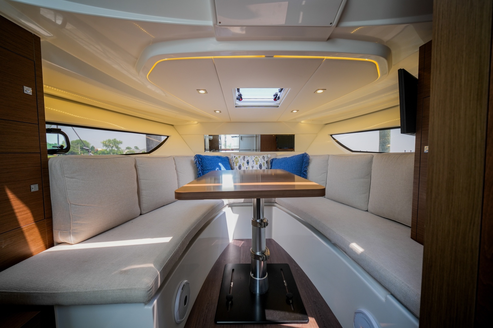 2019 Jeanneau 10.5