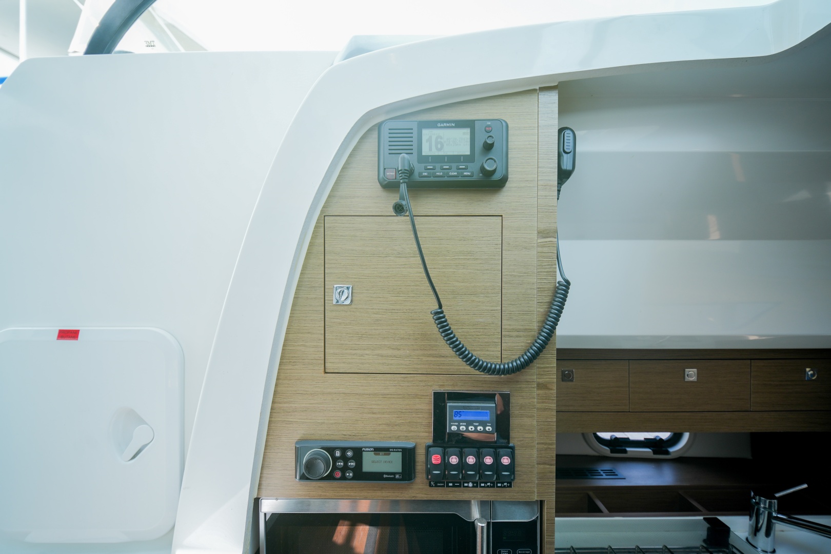 34ft Jeanneau Yacht For Sale