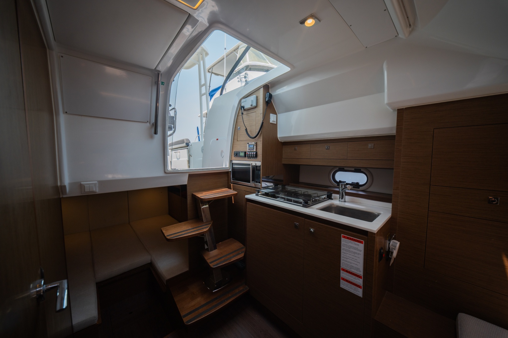 34ft Jeanneau Yacht For Sale