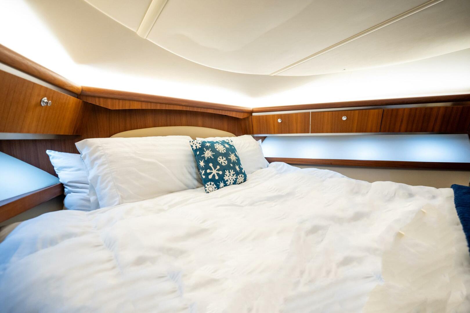 Blue Pearl 42ft Tiara Yachts Yacht For Sale