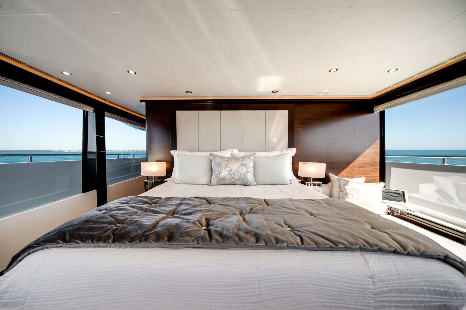 Ocean Alexander 37 L Yacht For Sale