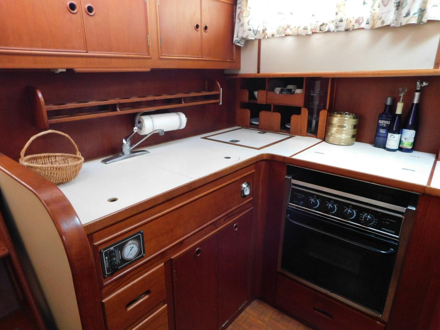 Susan Gail 46ft Grand Banks Yacht For Sale