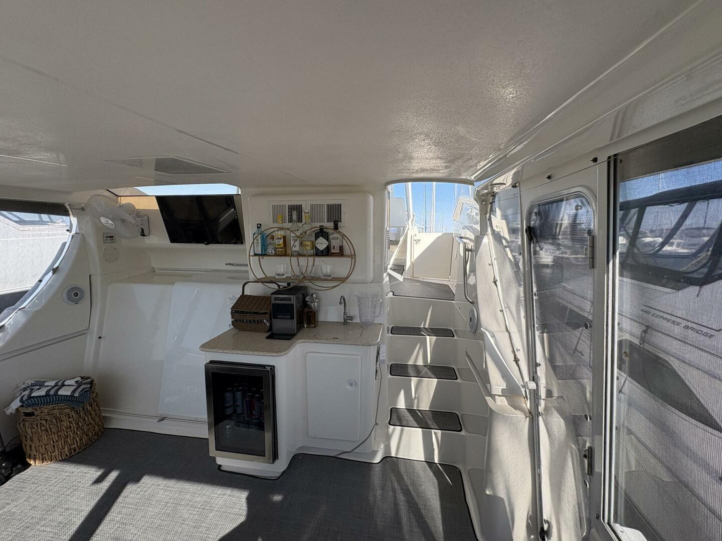 LOLA S ARK III 45ft Silverton Yacht For Sale