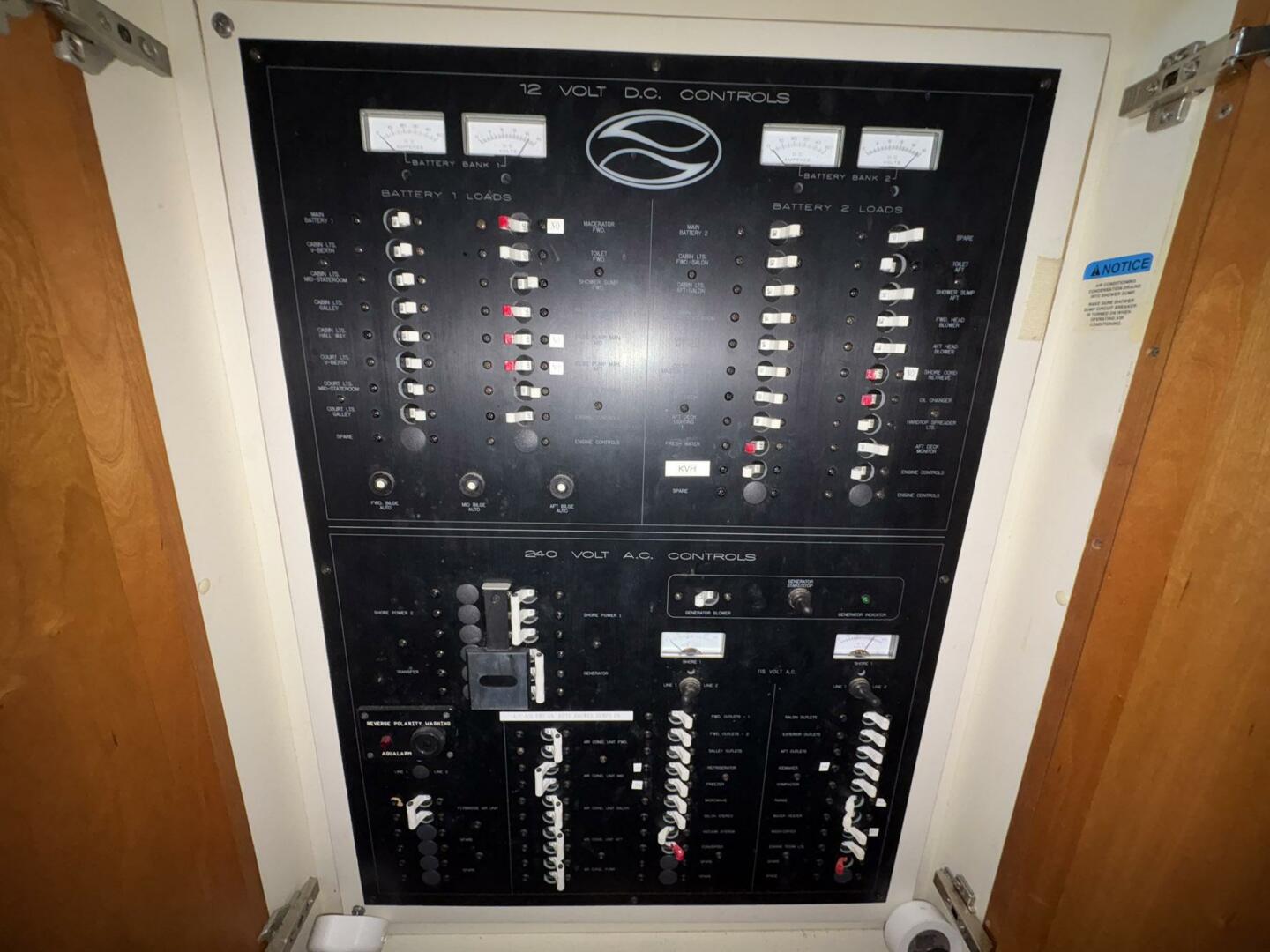 LOLA S ARK III 45ft Silverton Yacht For Sale