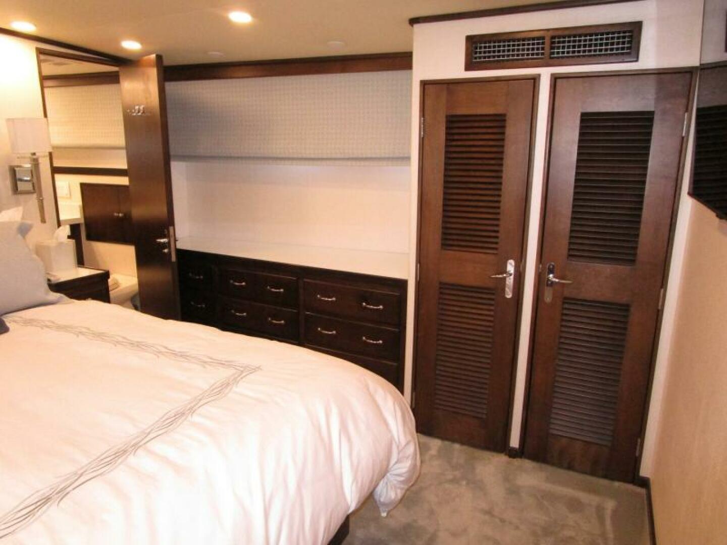 SHEPSL X 87ft Burger Yacht For Sale