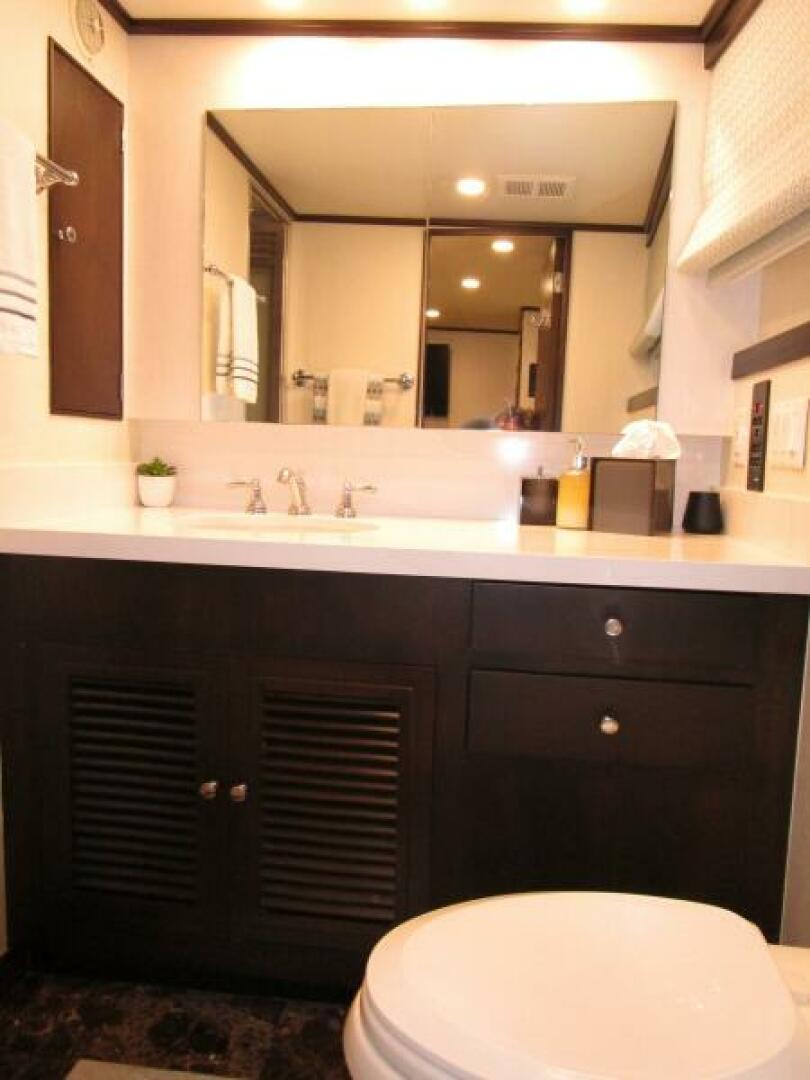 SHEPSL X 87ft Burger Yacht For Sale