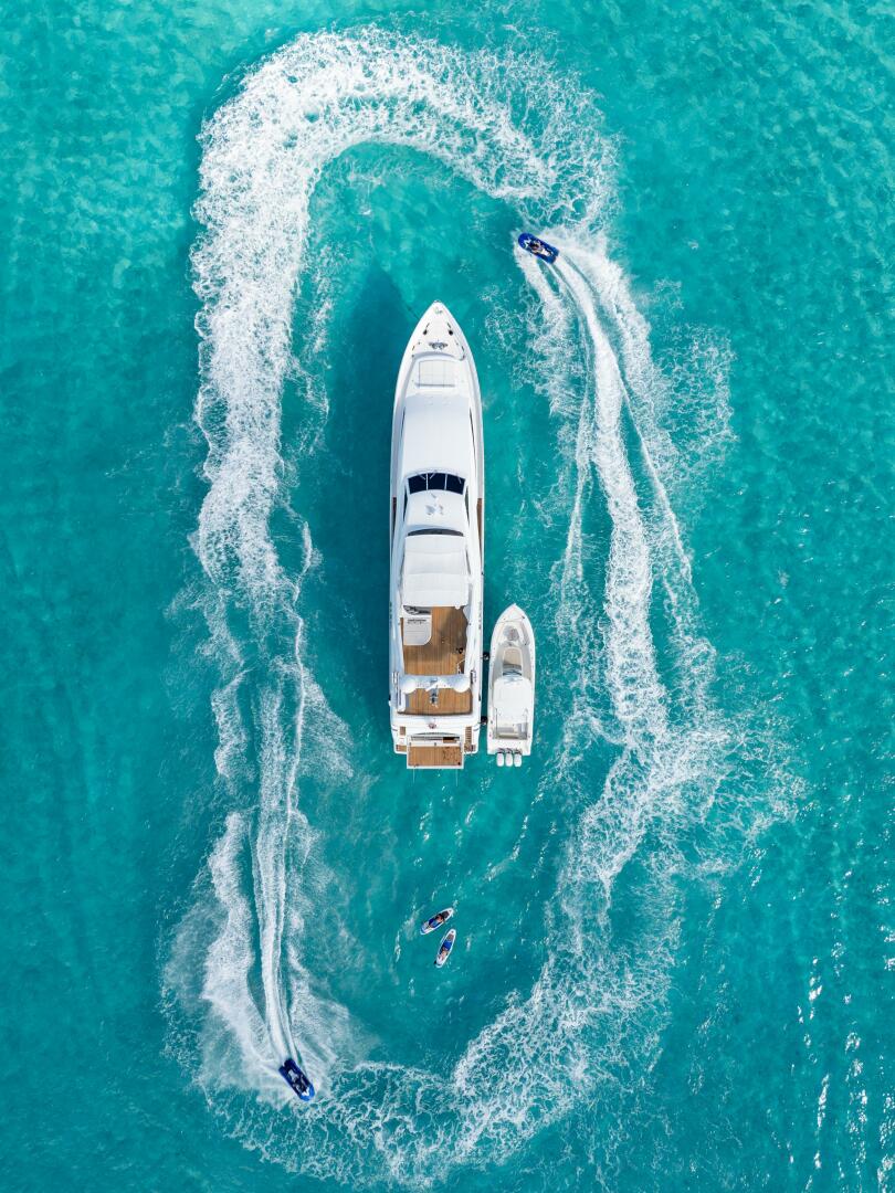 2004 Ferretti Yachts 