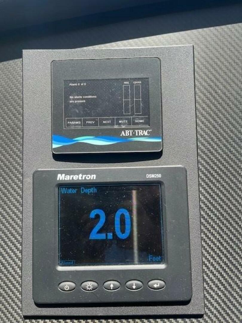 MAMBO 112ft Ferretti Yachts Yacht For Sale