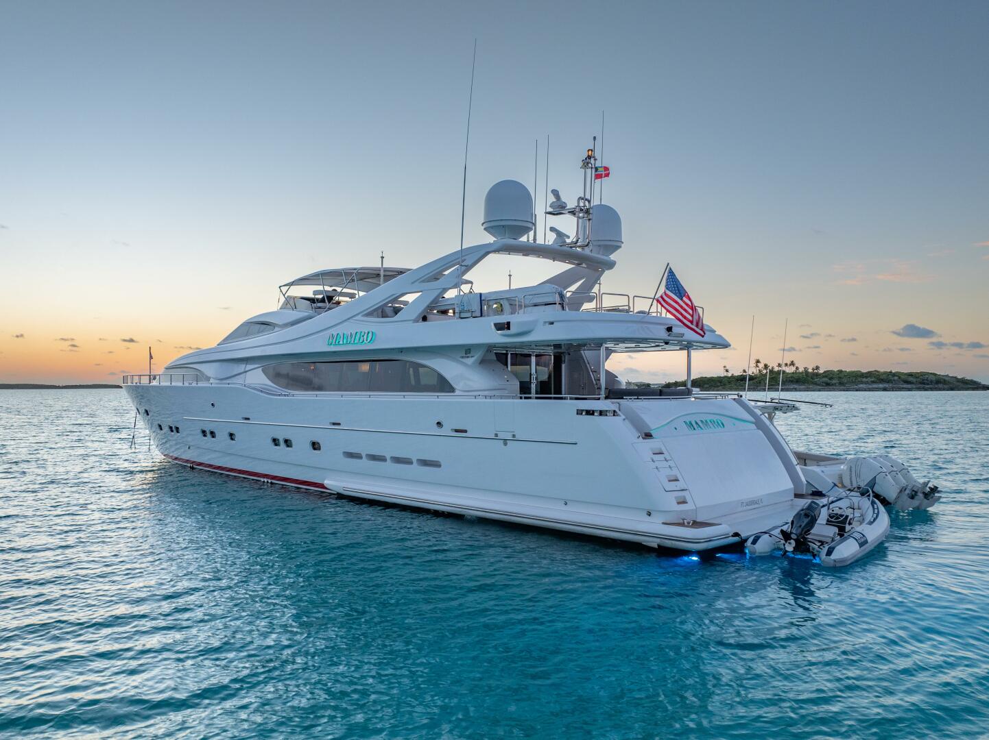 2004 Ferretti Yachts 