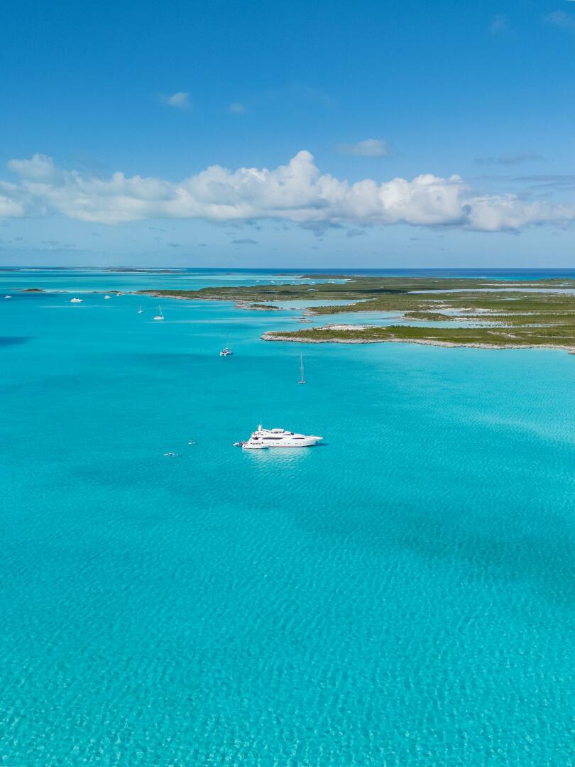 MAMBO 112ft Ferretti Yachts Yacht For Sale