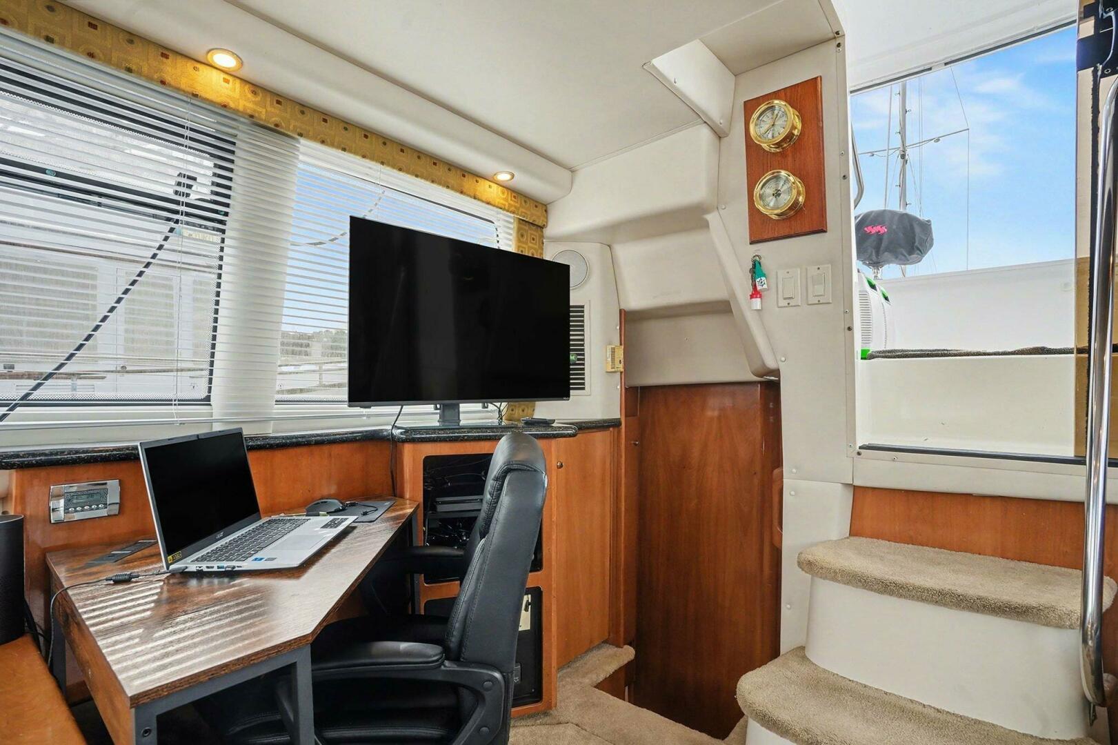 Still Not My Fault 39ft Carver Yacht For Sale Still Not My Fault 39ft Carver Yacht For Sale