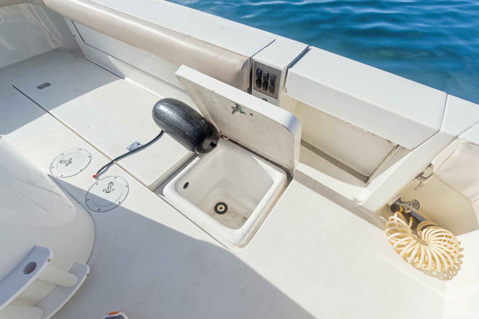 SANDIE LEE 37ft Sea Ray Yacht For Sale